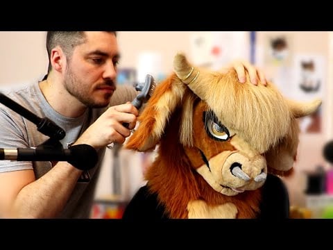 ASMR Je coiffe une copine fursuit