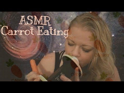 ASMR 🎧 Eating Carrots 🥕 (Minimal whispering)