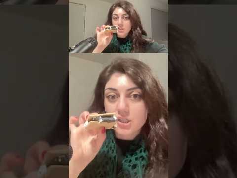 ASMR eating a crunchy s’more🤤#asmr #asmrsounds #asmrvideo #asmrcommunity #asmreating #asmrfood