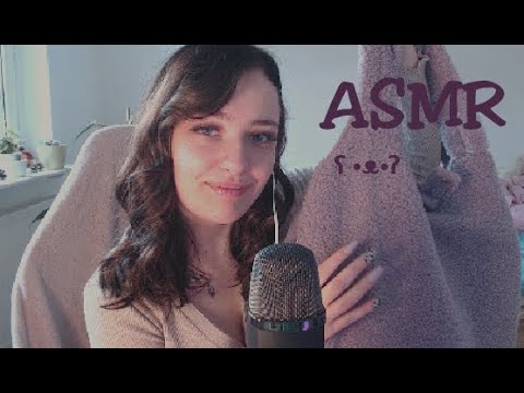 ASMR What's In My Bag  ʕ •ᴥ•ʔ (Whispers & Trigger Assortment)