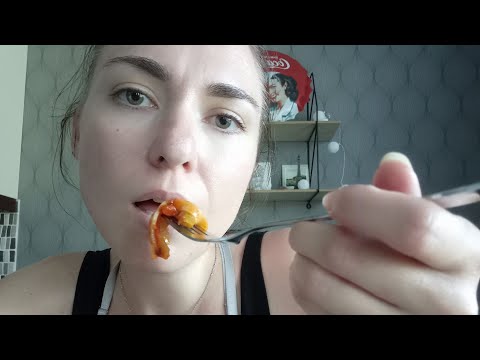 ASMR- Äter pasta och pratar 🍝 (swedish)