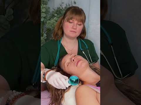 ASMR Warm or Cold 🩵 #asmr #asmrsounds #asmrtingles #asmrmedical