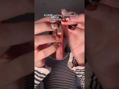 tapping on pretty makeup #asmr #lofiasmr #makeupasmr