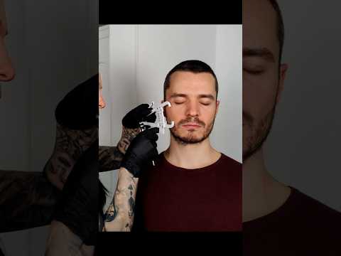 Analyze facial proportions