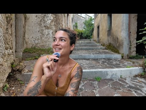 ASMR Style Urbex 🌿 Quelques maisons abandonnées du village en Italie