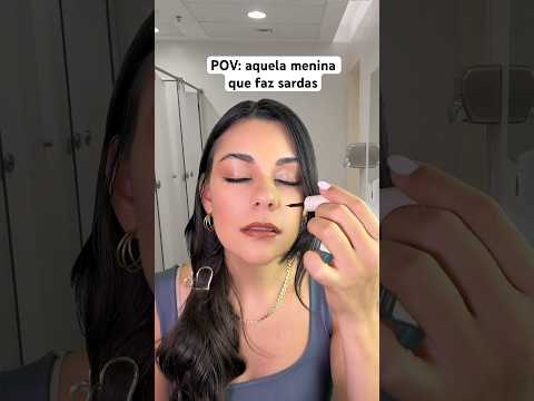 POV: aquela menina que faz sardas #asmr #asmrsounds #humor #shorts