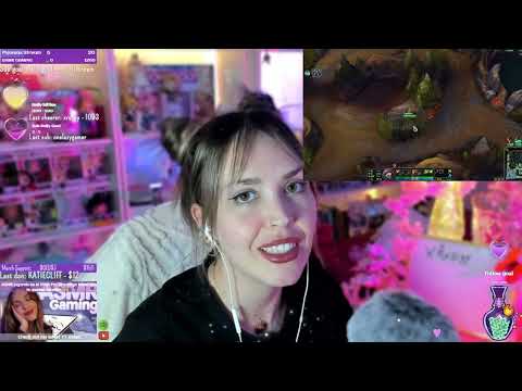 ASMR en directo en español 🎮 Susurros suaves mientras juego League of Legends