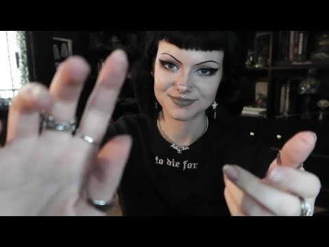 ASMR | Hand Movements & Dry Mouth Sounds ✊🏻 camera tapping, tongue clicking, snapping, etc.