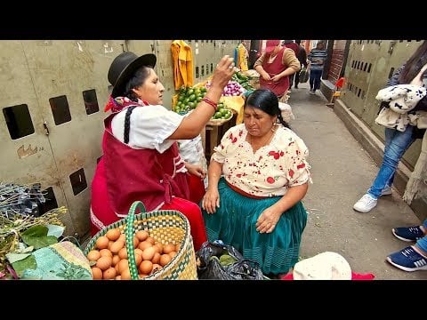 Doña Rosa: spiritual cleansing of bad energy with egg for ASMR in Cuenca, Ecuador