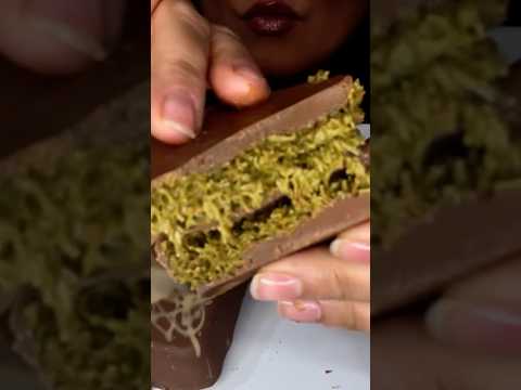 Trying the Dubai Pistachio Chocolate #asmr #dubai #viral