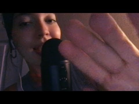 my first asmr video in Spanish (clicky whispers + hand movements)