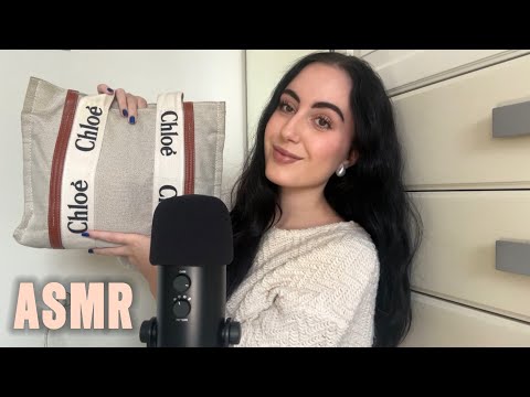 ASMR en español ~ ¿Qué hay en mi bolso para ir a clase? 👜🏫👩‍🎓 #asmr