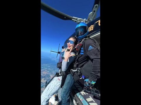 It's skydiving! @Star class student hit Earth, photographer come report #skydiving #flying feeling