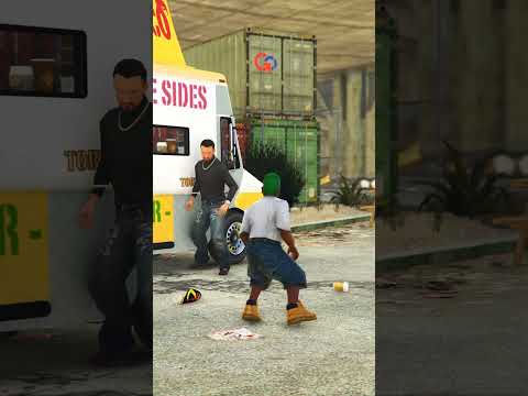 CJ Junior no aguanta el hambre #gta #gta5 #gtav #gtav #memes #loquendo