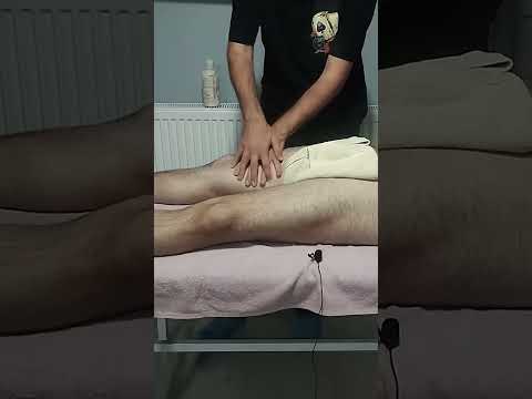TURKISH MASSAGE THAT PROVIDES EXTREME RELAXATION IN THE QUADRICEPS MUSCLES #satisfying #asmr #shorts
