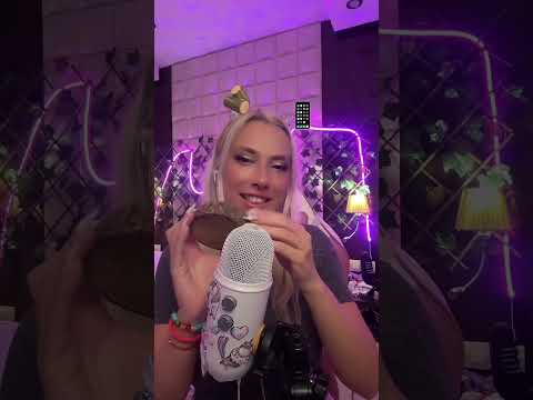 This or That 🐛#asmr #this #or #that #emoji #emojichallenge #asmrtiktoks #asmr_tingles