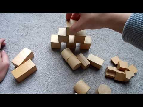 ASMR Dutch Whispering - Sounds of Wooden Blocks