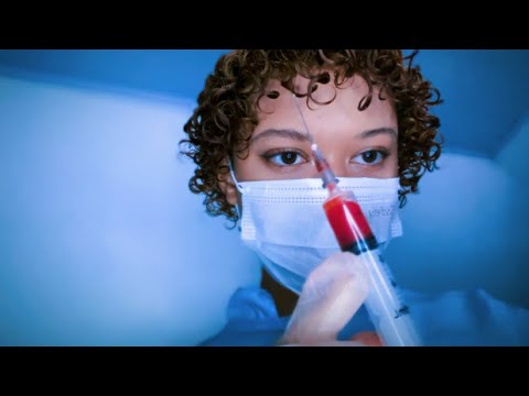 ASMR EXAME DE SANGUE E LIMPEZA DE OUVIDO *Roleplay*