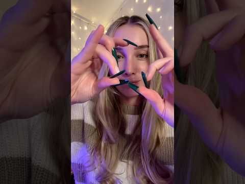 Taking off my fake nails 💅🏼 #asmr #asmrtriggers #fakenails #nailtapping