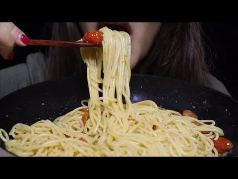 ASMR SPAGHETTI PARMIGANO AGLIO E OLIO PASTA MUKBANG #asmr #mukbang #spaghetti #pasta #relaxingsounds