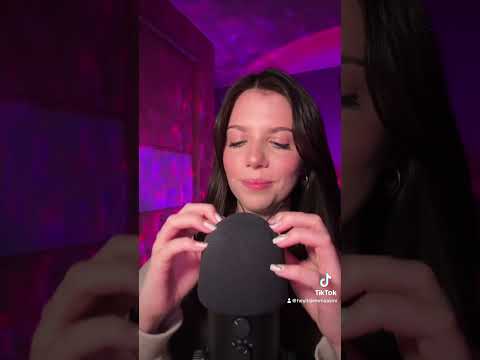 Foam Mic scratching 🎤 #asmr #randomtriggers #asmrtriggers #relax #asmrvideos #sleep #relaxing