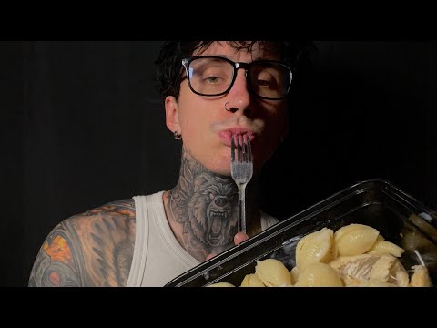 Eating Creamy Cheesy Pasta ASMR 🍝