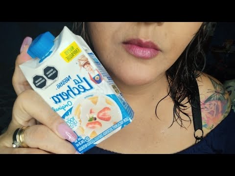 ASMR mi gatito  llega un momento para disfrutar de la lecheraaa