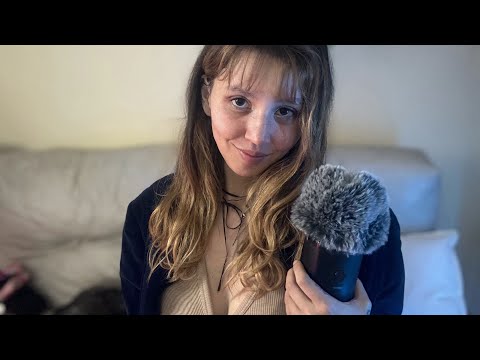 Asmr 🌸 sonidos con mi ropa y te leo las manos 🖤