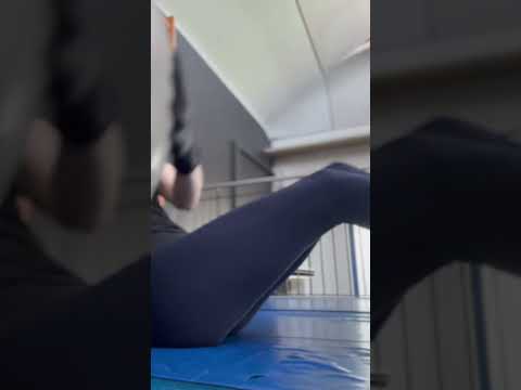 Gloves in public! Gloves at the gym today..