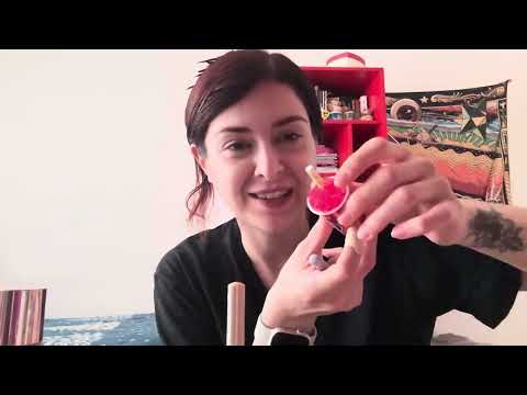 Türkçe Asmr ~ Kardeşimin makyaj malzemeleri ile makyaj yapıyoruz 💄