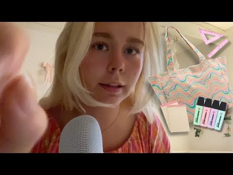 What’s in my SCHOOL BAG!📚🏫 ASMR 💗