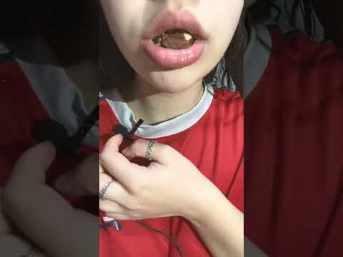 BUENO BAR ASMR *CRUNCHY*