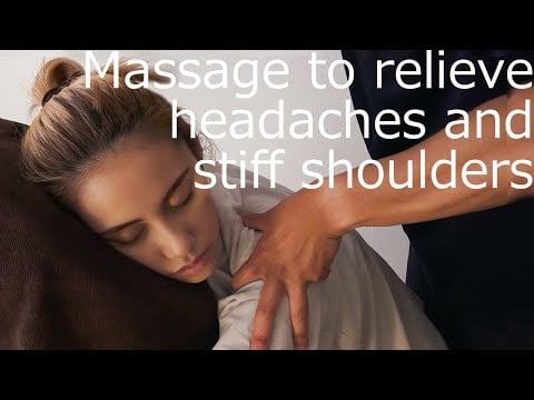 ASMR 頭痛・肩こり・腕の疲れ緩和のマッサージ (少し子声で会話あり) Relaxing Neck, Back And Arms Massage