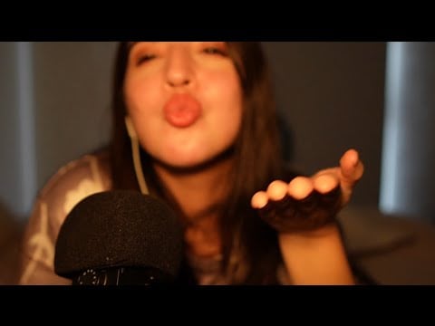 ASMR Te doy beios y platicamos 💋 SÚPER CERCA DEL MICRÓFONO. 