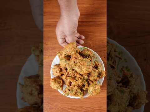 🔥 ASMR Palak Pakoda Recipe | Crispy Spinach Fritters | Street Style Pakora #shorts