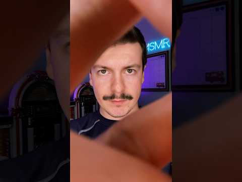 Slow up close hand movements #asmr #raeasmr #visualasmr #visualtriggers #handmovements #relaxing