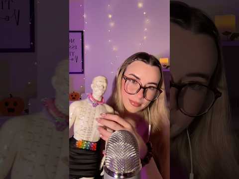 ASMR meet my new and improved trigger doll ⭐️ #asmrtapping #asmrtingles