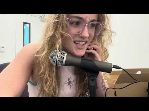 girlll idk how to set up this microphone (ASMR unboxing with confused college girl)