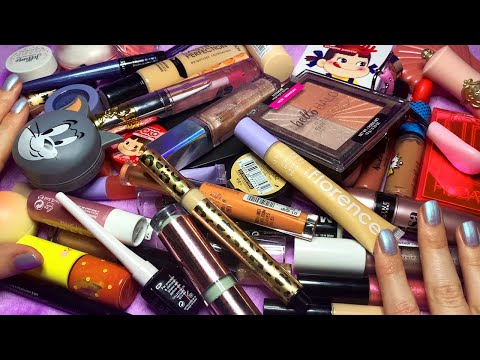 ASMR Makeup Rummage 💄 Gum Chewing (Whispered)