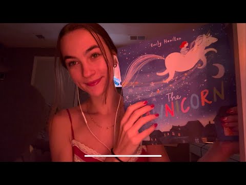 ASMR| Reading you a bedtime story 🛏️📖