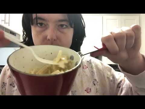 ASMR ~ fettuccine mukbang out of the pot (tapping, eating sounds)