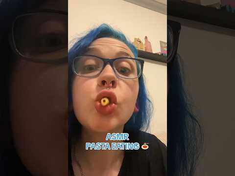 nom nom pasta 😋 #eatingsounds #shorts #asmr #asmreating