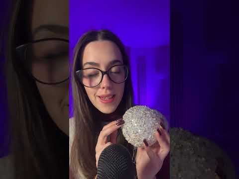 uno scratching natalizio un po’ in ritardo #asmr #relax #triggersforsleep #tingles