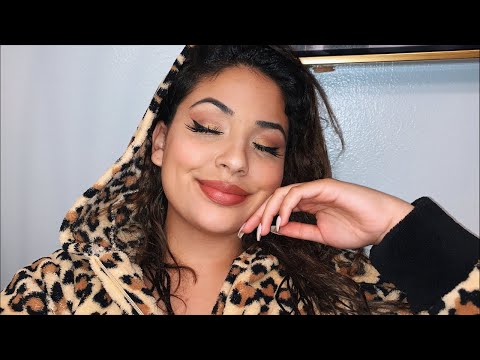 ASMR| Whispering & Eating Gummy Snakes (Thank you for 35K!!!💋)