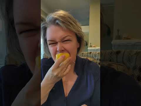 Your Senses Can Be Tricked This Easily #hypnosis #experiment