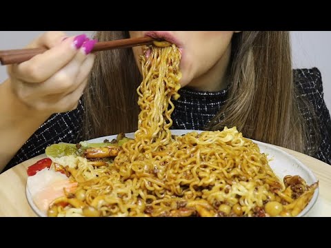 ASMR SHIMEJI & MEAT RAMEN NOODLES / PICKLES / no talking / CREMA ASMR #asmr #mukbang #ramen #noodles