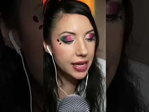 ASMR Chupando Paleta _ Historias Paranormales de Muñecas 👻 #shorts