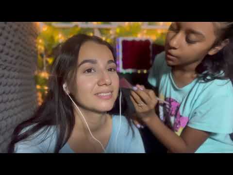 ASMR MI SOBRINA ME PEINA Y ME MAQUILLA EN ASMR