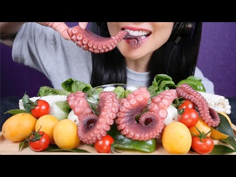 OCTOPUS + SEAFOOD SAUCE (ASMR EATING SOUNDS) LIGHT WHISPES | SAS-ASMR