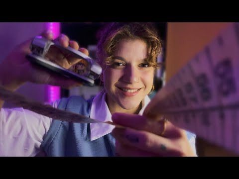 ASMR CONSULTA COM NUTRICIONISTA ✨Medidas, análise de gordura corporal, atenção pessoal, etc